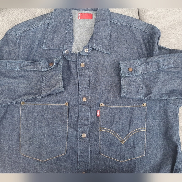 Levi's Red Tab Classic Denim Shirt Dark Wash Men's M - Picture 4 of 11
